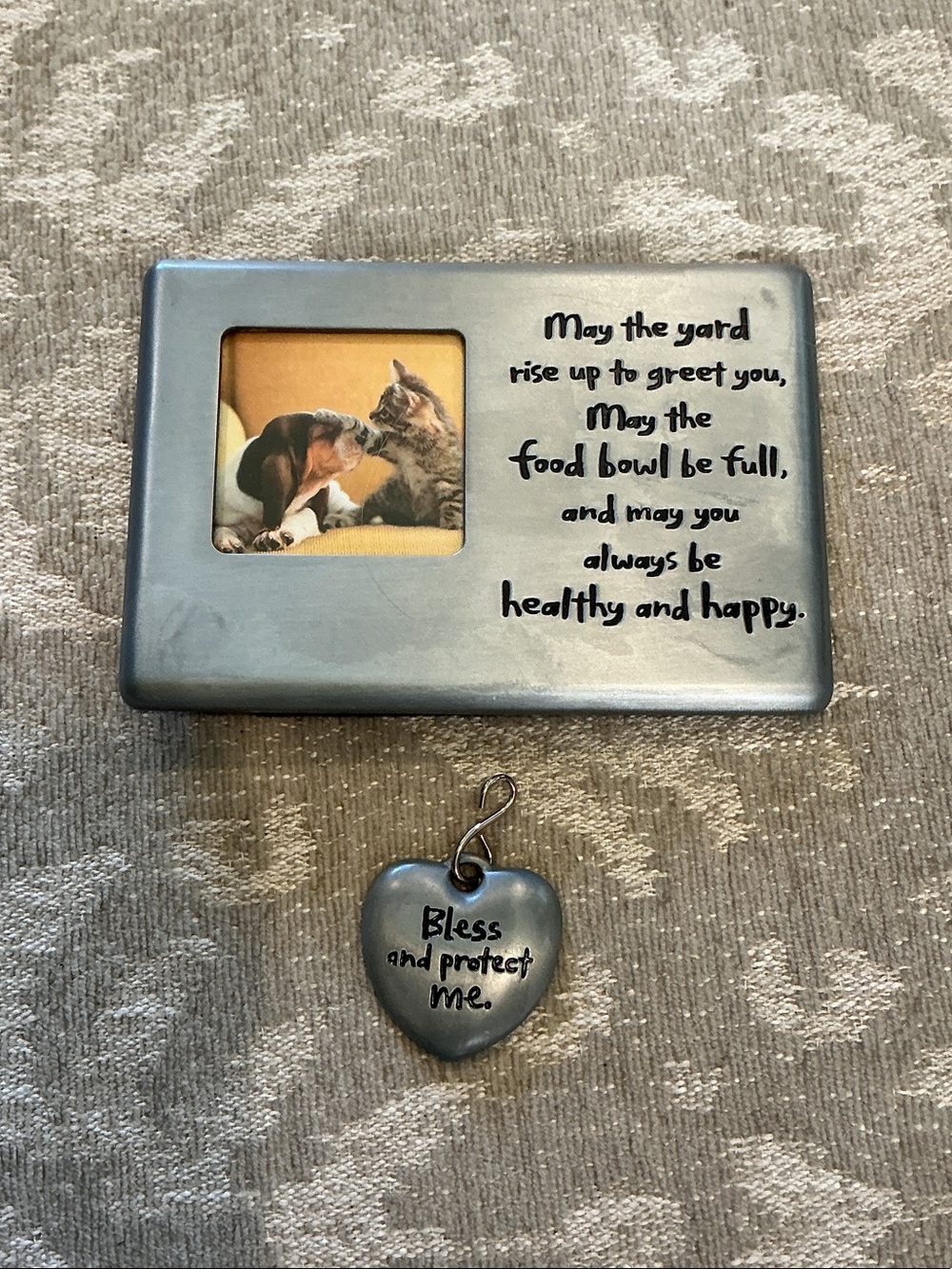 Pet Photo Frame with Keychain - Picture 4 of 4